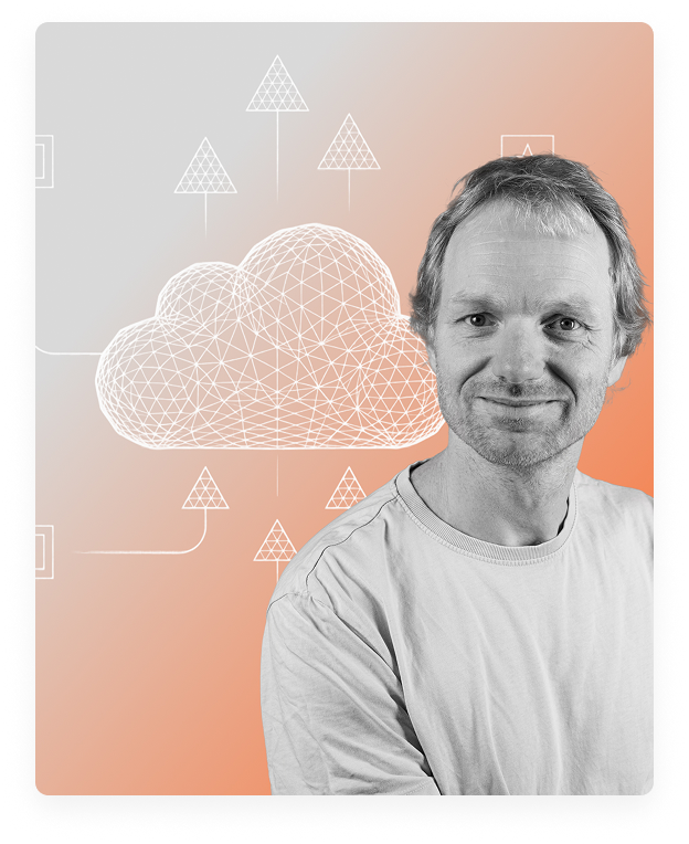 Ralf Junghans ist ein erfahrener Datenwissenschaftler, der kundenorientierte Anwendungen und APIs entwickelt.